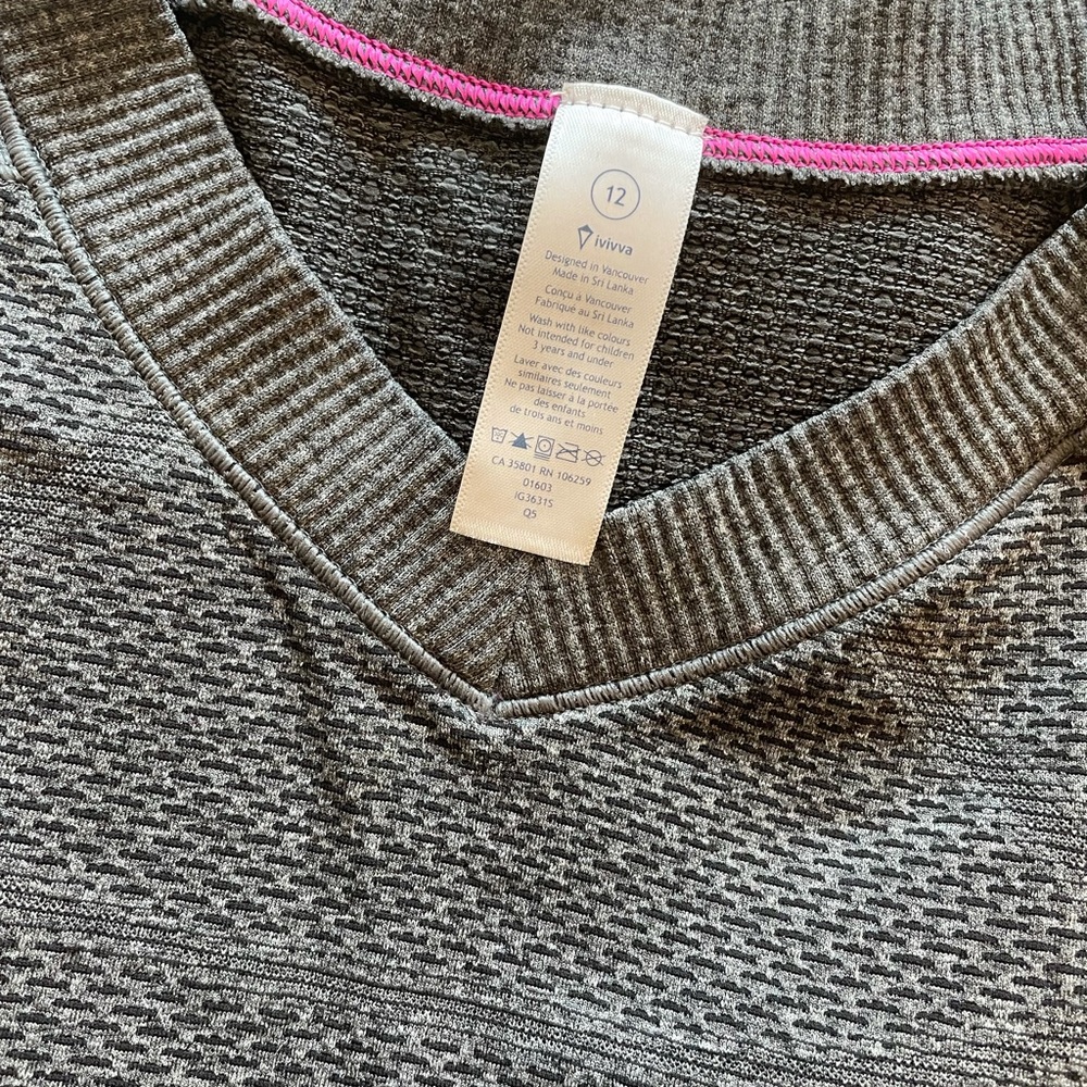 Ivivva ribbed long Sleeve